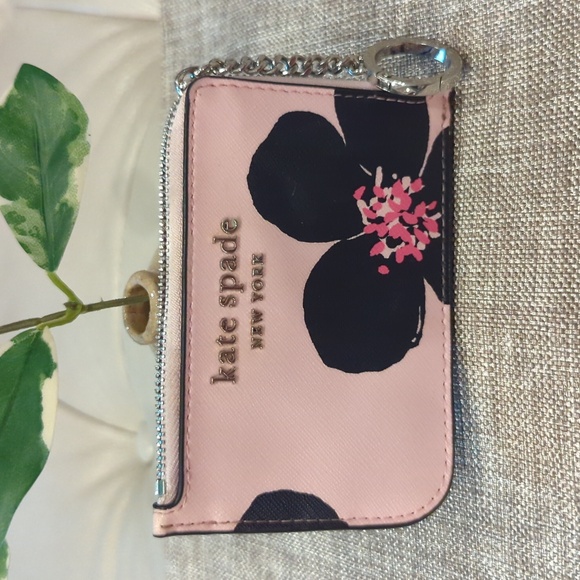 *Kate Spade Cameron Card Wallet with Key Ring - Picture 1 of 6